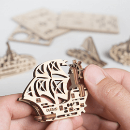 UGears Mechanical Wooden Model 3D Puzzle Kit Railway Platform